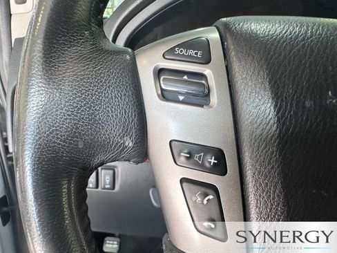 Used 2015 Nissan Armada SL AWD/4WD image 21