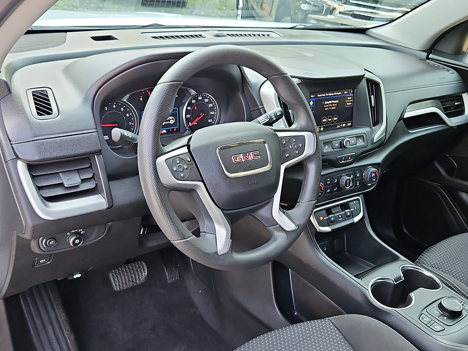 Used 2023 GMC Terrain SLE w/ Driver Convenience Package AWD/4WD image 28