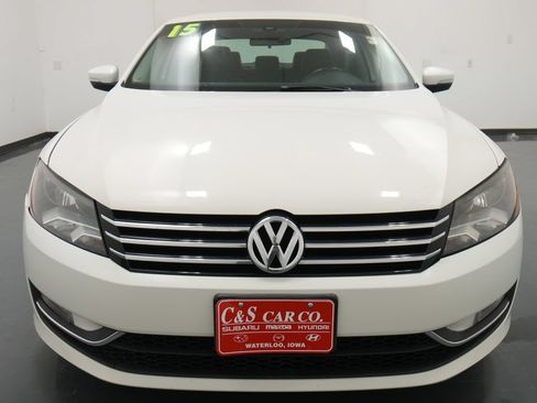 Used 2015 Volkswagen Passat 1.8T Limited Edition FWD image 2