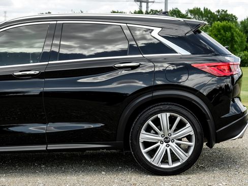 Used 2020 INFINITI QX50 Sensory w/ Proactive Package FWD image 17