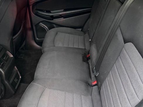 Used 2015 Ford Edge SE w/ Cargo Accessory Package image 23