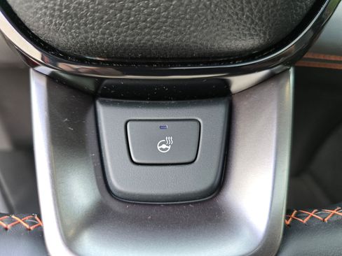 Used 2025 Honda Pilot TrailSport image 31