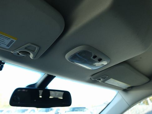 Used 2020 Dodge Journey SE w/ Blacktop Package image 17