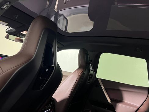 Used 2026 BMW iX xDrive45 image 34