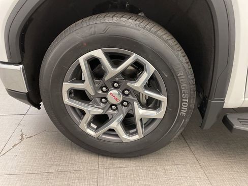 Used 2023 GMC Sierra 1500 SLT w/ SLT Premium Package image 10
