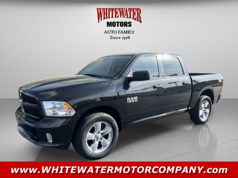 Used 2017 RAM 1500 Express AWD/4WD image 1