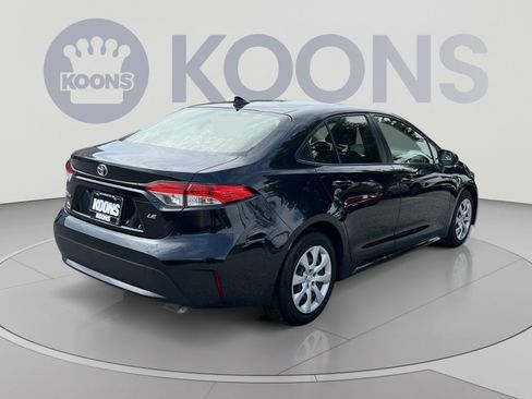 Used 2022 Toyota Corolla LE FWD image 7