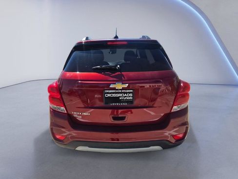 Used 2022 Chevrolet Trax LT w/ LT Convenience Package AWD/4WD image 5