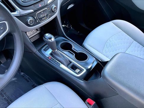 Used 2019 Chevrolet Equinox LT AWD/4WD image 17