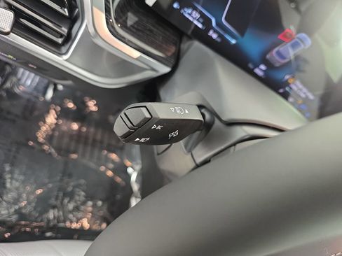 New 2026 BMW X5 xDrive50e AWD/4WD image 26