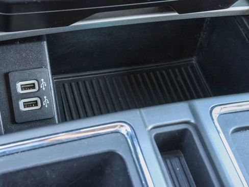 Used 2019 Ford F150 XLT w/ Equipment Group 302A Luxury AWD/4WD image 22