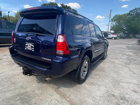 Used 2007 Toyota 4Runner Limited AWD/4WD image 7