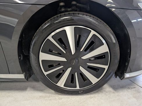 Used 2023 Lucid Air Pure RWD image 12