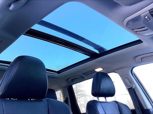 Certified 2023 Subaru Ascent Limited w/ Technology Package image 25