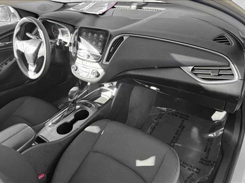 Used 2024 Chevrolet Malibu LT image 20