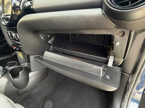 Used 2015 MINI Cooper 2-Door Hardtop FWD image 31