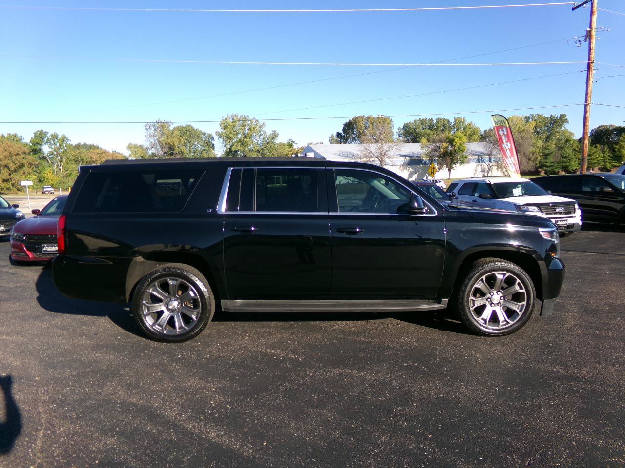 Used 2015 Chevrolet Suburban LT w/ Max Trailering Package AWD/4WD image 2