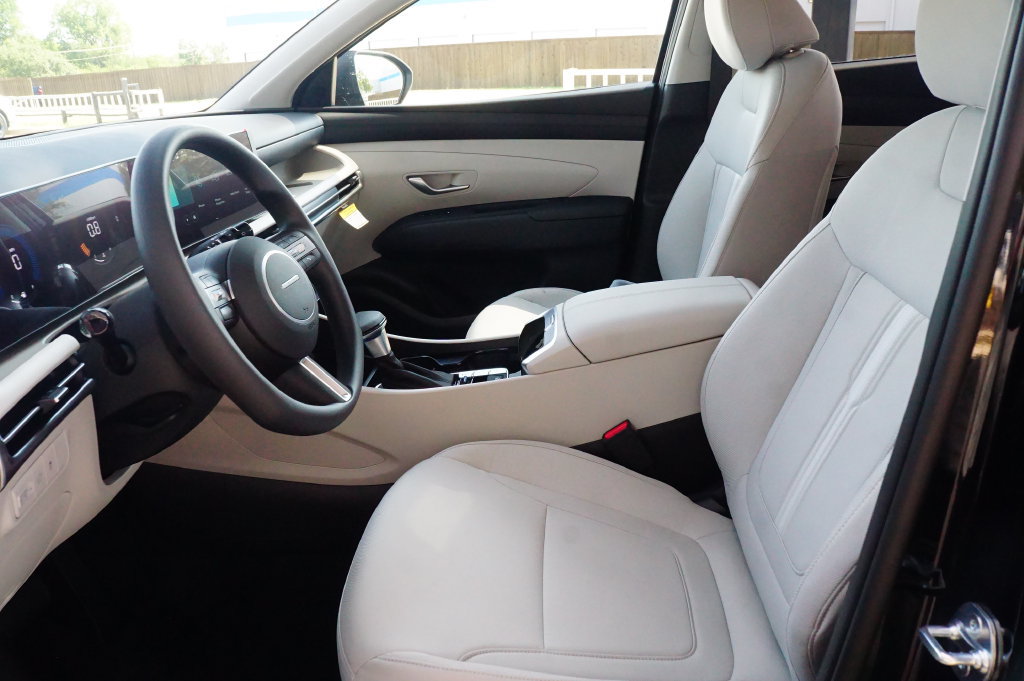 New 2026 Hyundai Tucson SEL FWD image 17