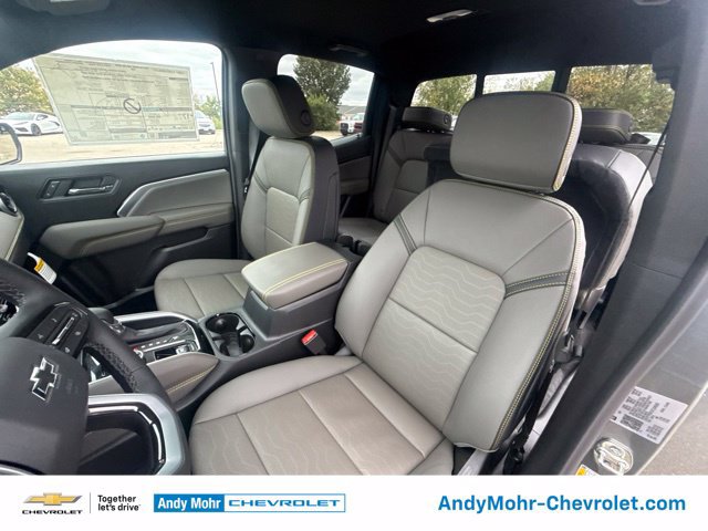 New 2026 Chevrolet Colorado ZR2 w/ Technology Package AWD/4WD image 21