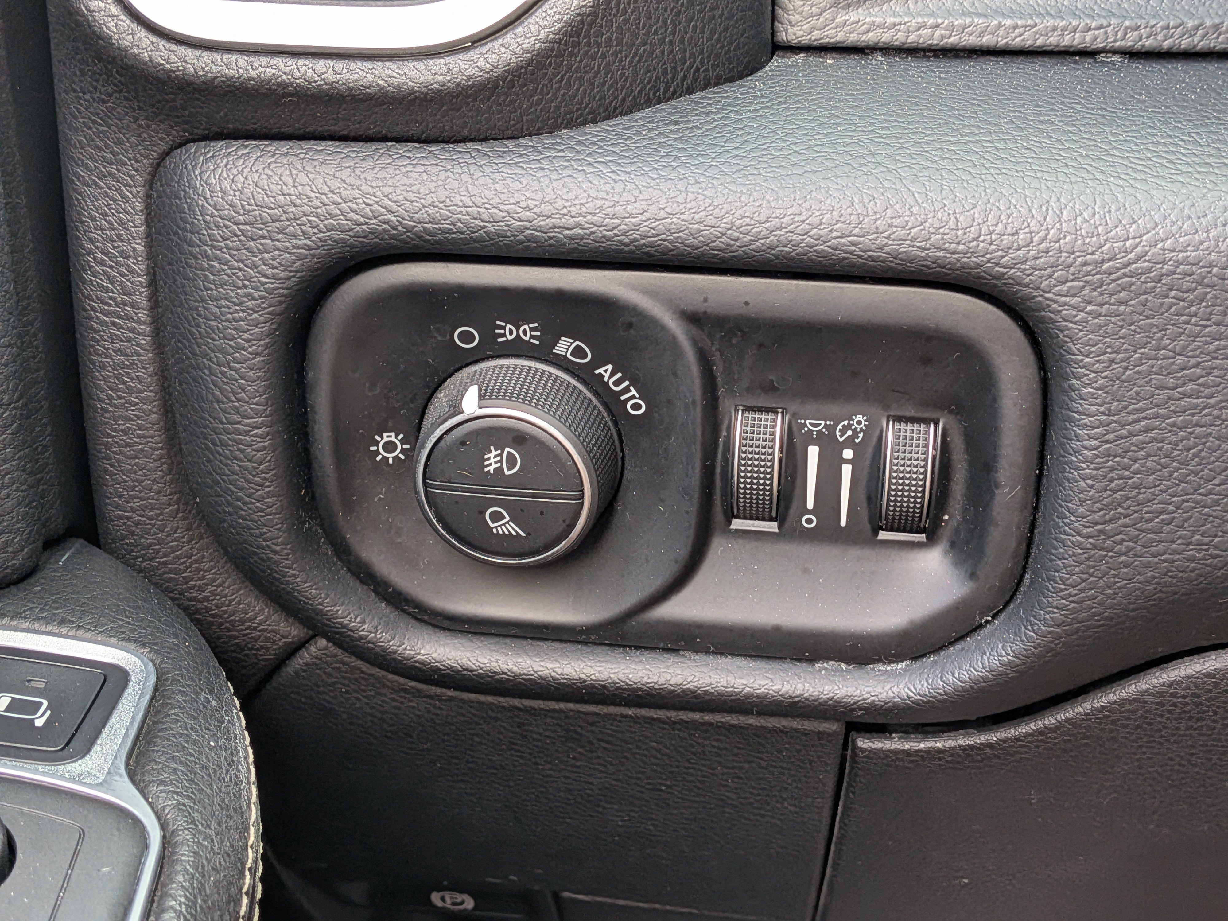 Used 2020 RAM 2500 Lone Star w/ Towing Technology Group AWD/4WD image 22