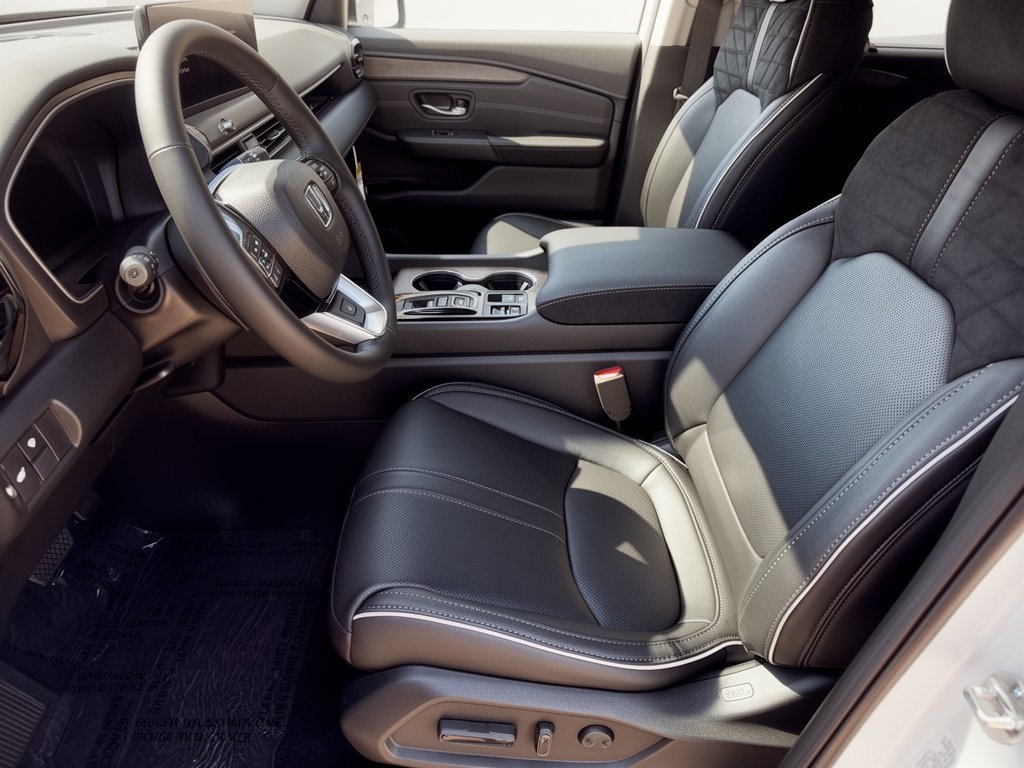 New 2026 Honda Pilot Elite image 5