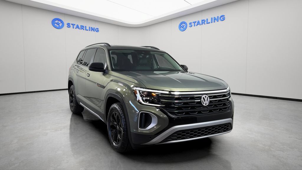 Used 2025 Volkswagen Atlas Peak Edition SE AWD/4WD image 14