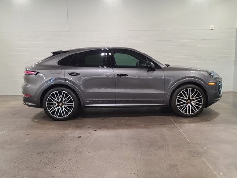New 2025 Porsche Cayenne S AWD/4WD image 8