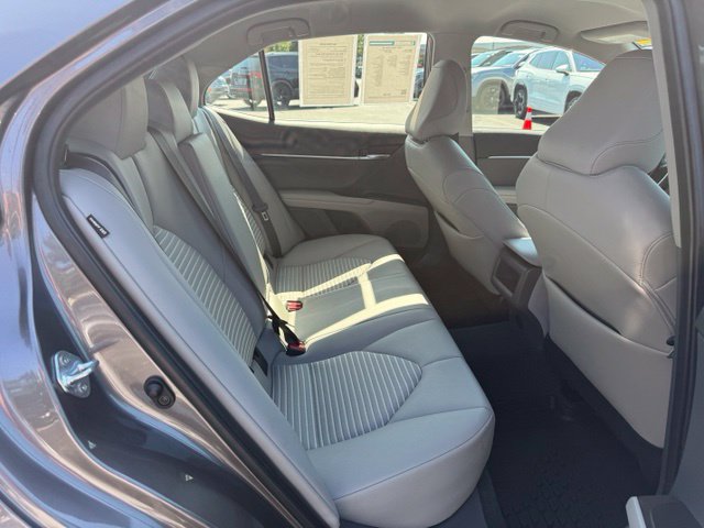 Used 2023 Toyota Camry SE AWD/4WD image 18