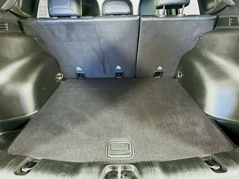 Certified 2023 Jeep Compass Trailhawk AWD/4WD image 35