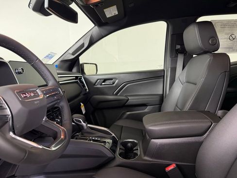 New 2025 GMC Canyon Elevation w/ Convenience Package image 12