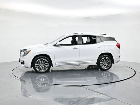 Used 2022 GMC Terrain Denali image 6