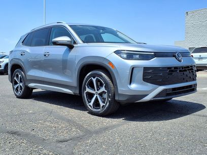 New 2026 Volkswagen Tiguan SE