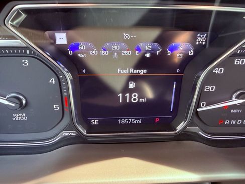 Used 2022 GMC Sierra 2500 Denali image 25