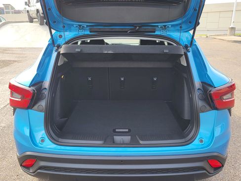New 2026 Chevrolet Trax LT FWD image 12
