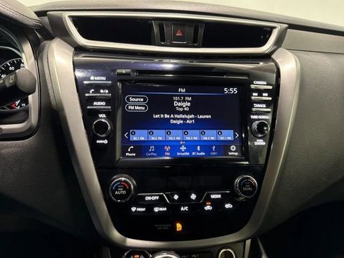 Used 2023 Nissan Murano SV image 18