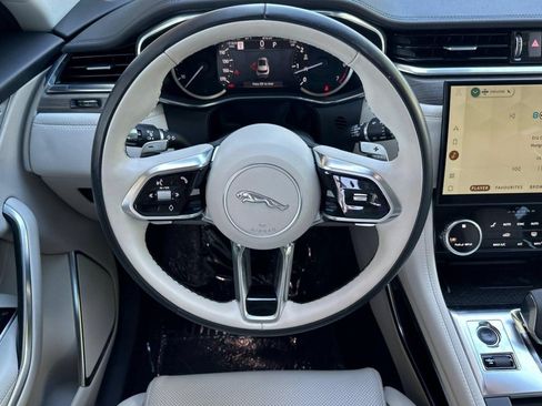 Used 2022 Jaguar F-PACE S AWD/4WD image 16
