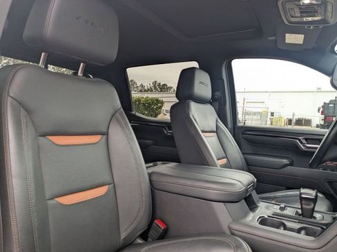 Used 2024 GMC Sierra 1500 AT4 w/ Technology Package AWD/4WD image 37