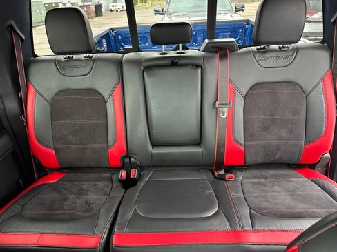 Used 2017 Ford F150 Lariat w/ Equipment Group 502A Luxury AWD/4WD image 14