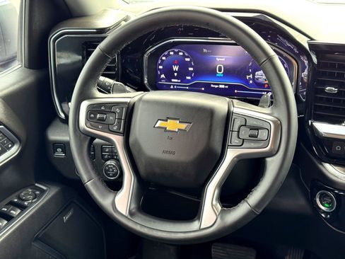 Used 2025 Chevrolet Silverado 1500 LTZ image 24