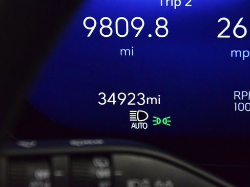 Used 2024 Buick Envision Preferred image 16