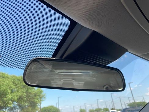 Used 2025 Nissan Altima 2.5 SV image 25