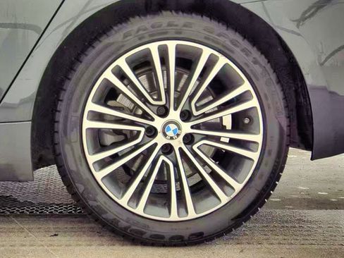 Used 2019 BMW 530i xDrive w/ Premium Package AWD/4WD image 21