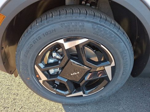 New 2026 Kia Sportage EX w/ EX Panorama Roof Package AWD/4WD image 4