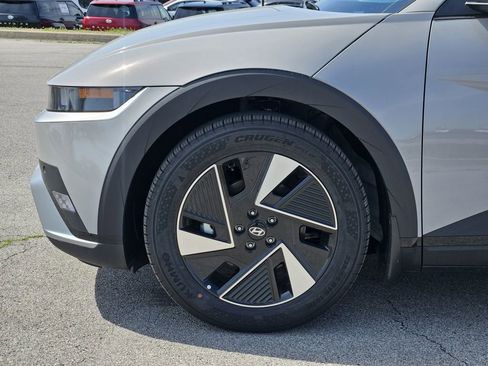 New 2026 Hyundai Ioniq 5 SE image 10