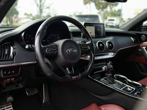 Used 2020 Kia Stinger GT-Line w/ Sun & Sound Package AWD/4WD image 17