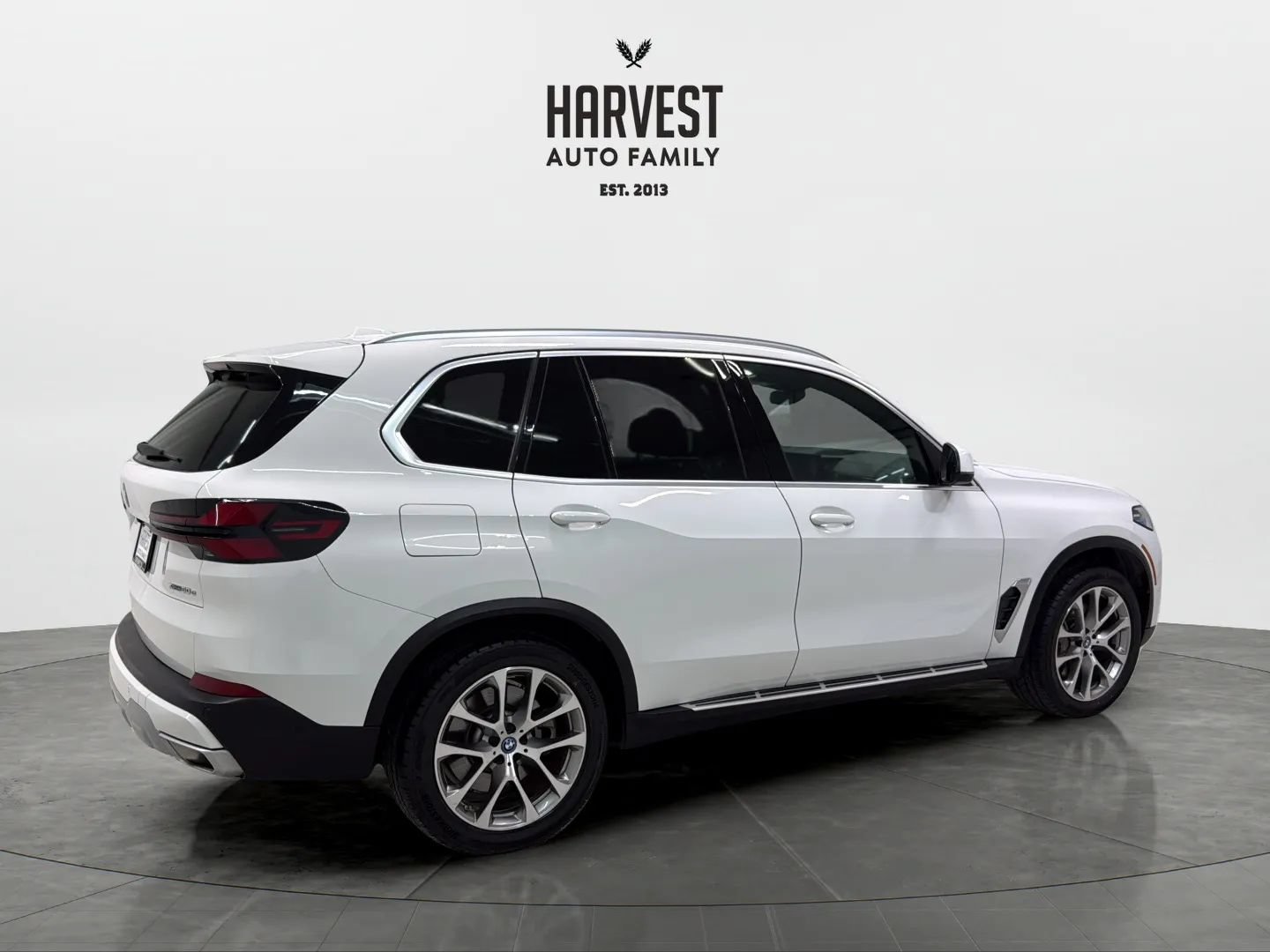 Used 2025 BMW X5 xDrive50e AWD/4WD image 7