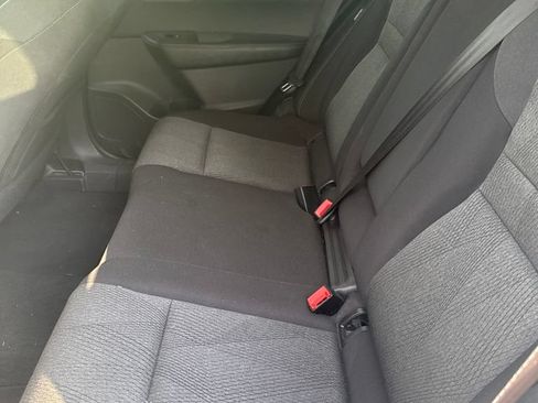 Used 2025 Nissan Rogue SV FWD image 4