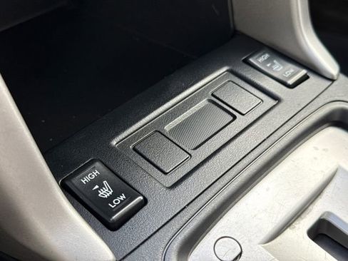 Used 2015 Subaru Forester 2.5i Premium w/ All-Weather Package image 25
