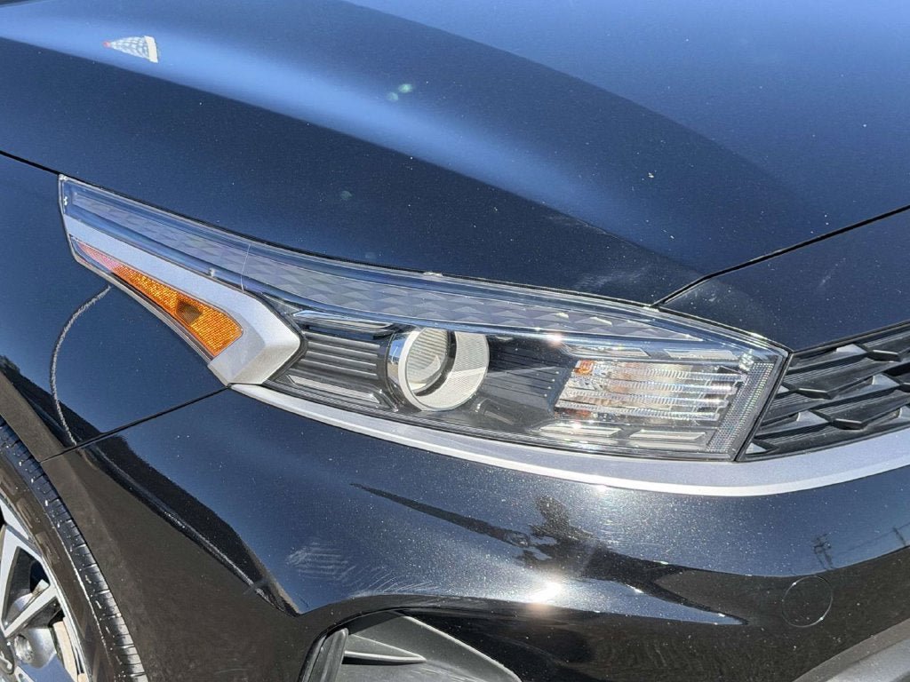 Used 2024 Kia Forte LXS FWD image 8