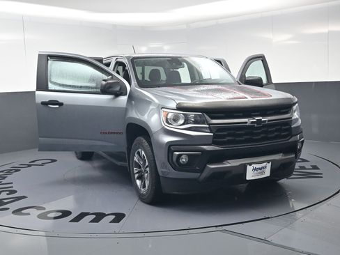 Certified 2022 Chevrolet Colorado Z71 w/ Safety Package image 23